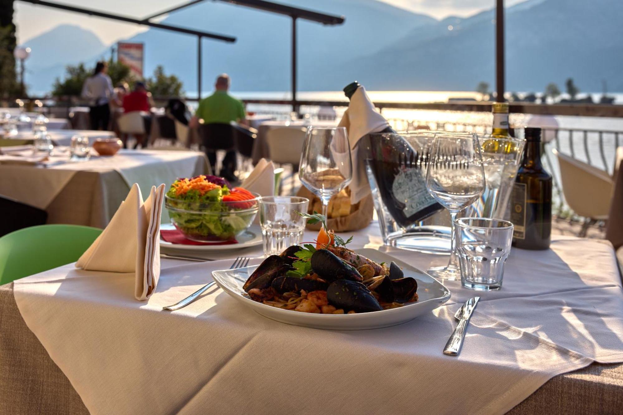 Locanda Bellavista Food&Rooms Мальчезине Экстерьер фото